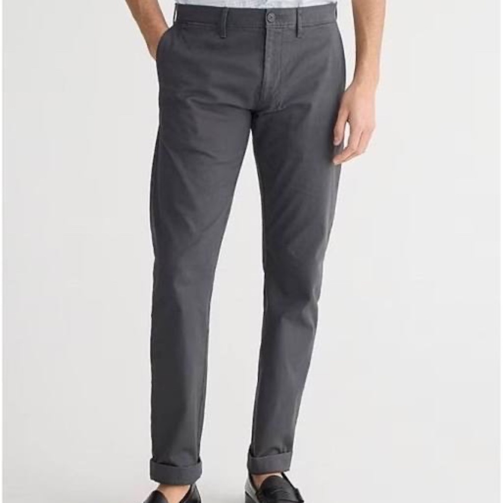 J.Crew, Men's 484 Slim-fit pant in Broken-in chino M1267. Size 44/34 NWT